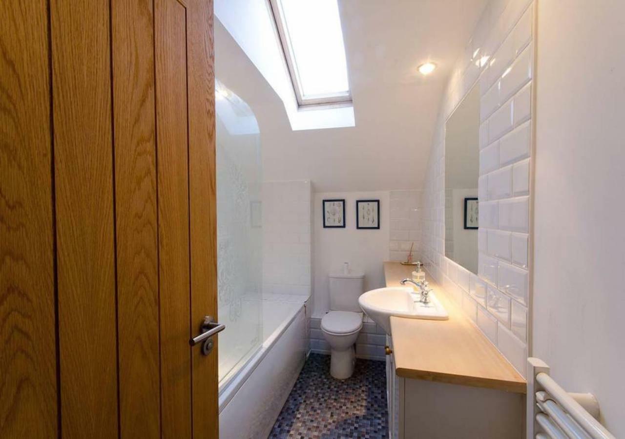 Stylish Modern Mews House In Central St Leonards เฮสติงส์ ภายนอก รูปภาพ