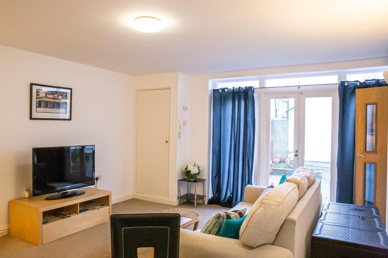 Stylish Modern Mews House In Central St Leonards เฮสติงส์ ภายนอก รูปภาพ