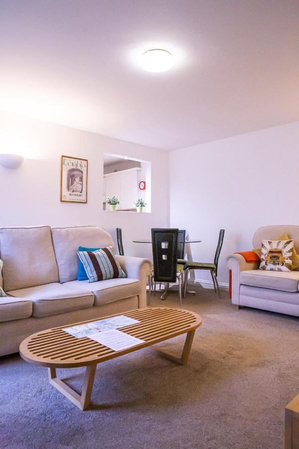 Stylish Modern Mews House In Central St Leonards เฮสติงส์ ภายนอก รูปภาพ
