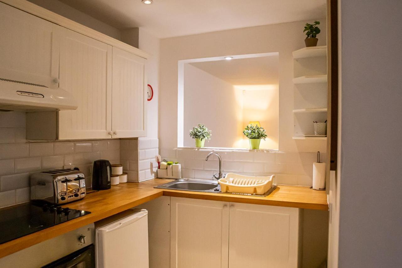 Stylish Modern Mews House In Central St Leonards เฮสติงส์ ภายนอก รูปภาพ