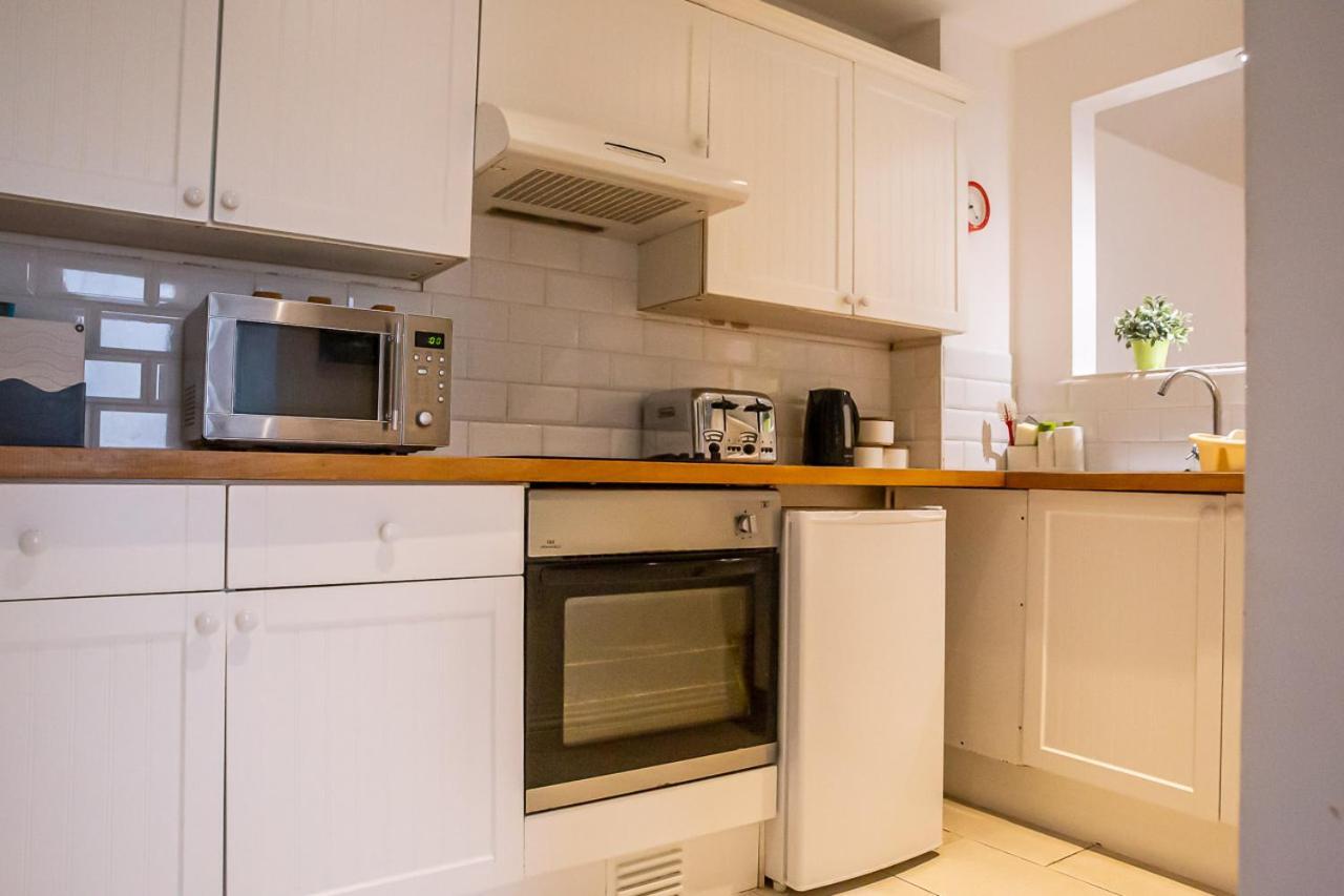 Stylish Modern Mews House In Central St Leonards เฮสติงส์ ภายนอก รูปภาพ