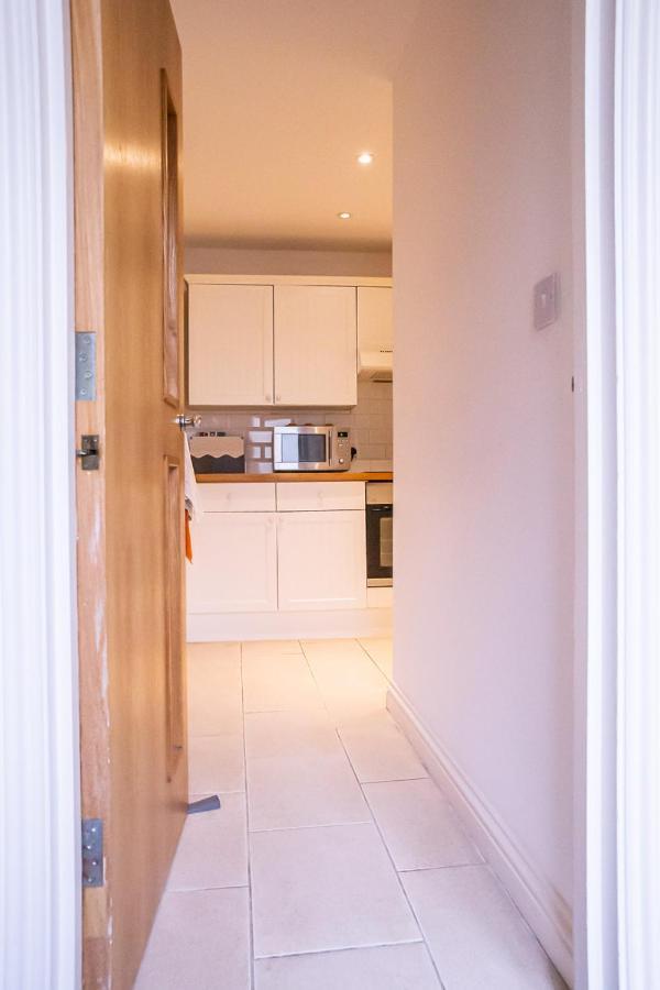 Stylish Modern Mews House In Central St Leonards เฮสติงส์ ภายนอก รูปภาพ